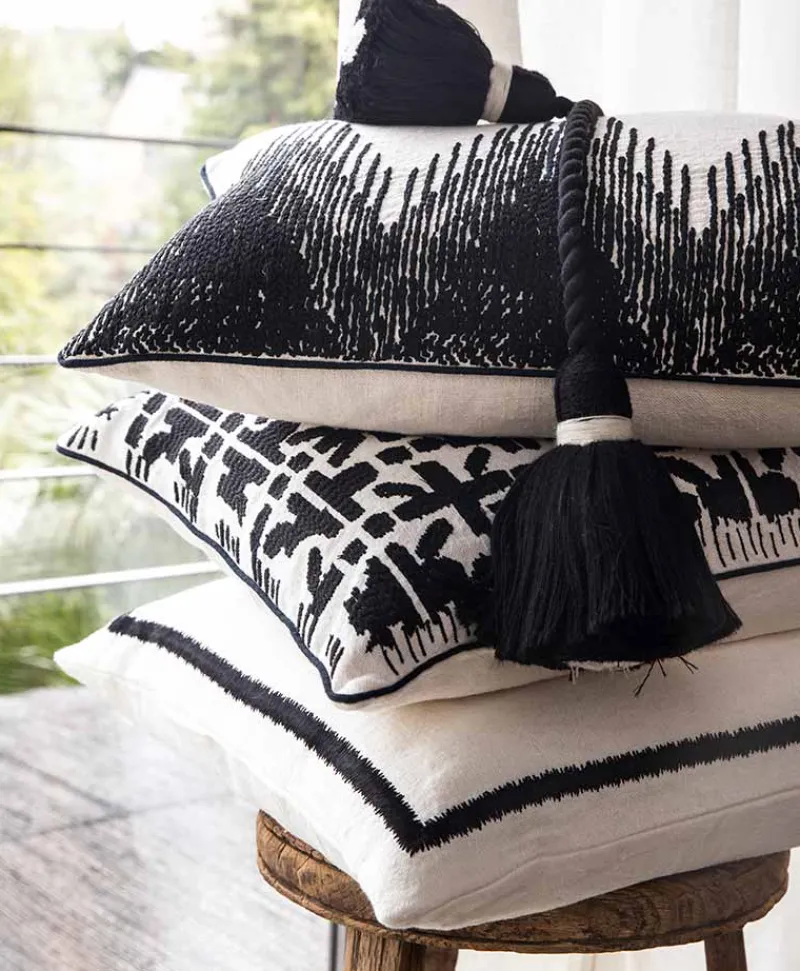 u00c9litis Kissen|Besticktes Leinenkissen Kea