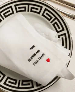 indradanush Tischwäsche|Servietten|Besticktes Leinenservietten-Set "Eat & Drink"