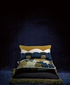 u00c9litis Kissen|Besticktes Samtkissen Celestine