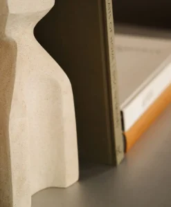 CACHu00c9 Bücher Und Bildbände|Kunst Und Skulpturen|Buchstütze - Between the Words