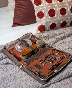 F. HAMMANN Reiseaccessoires|Maniküre Etuis|Chervo Reisenecessaire aus Kalbleder - Eschenburg Bestecke