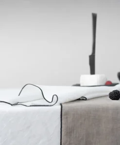 Erika Vaitkute Tischwäsche|Leinentischläufer "VILNIA"