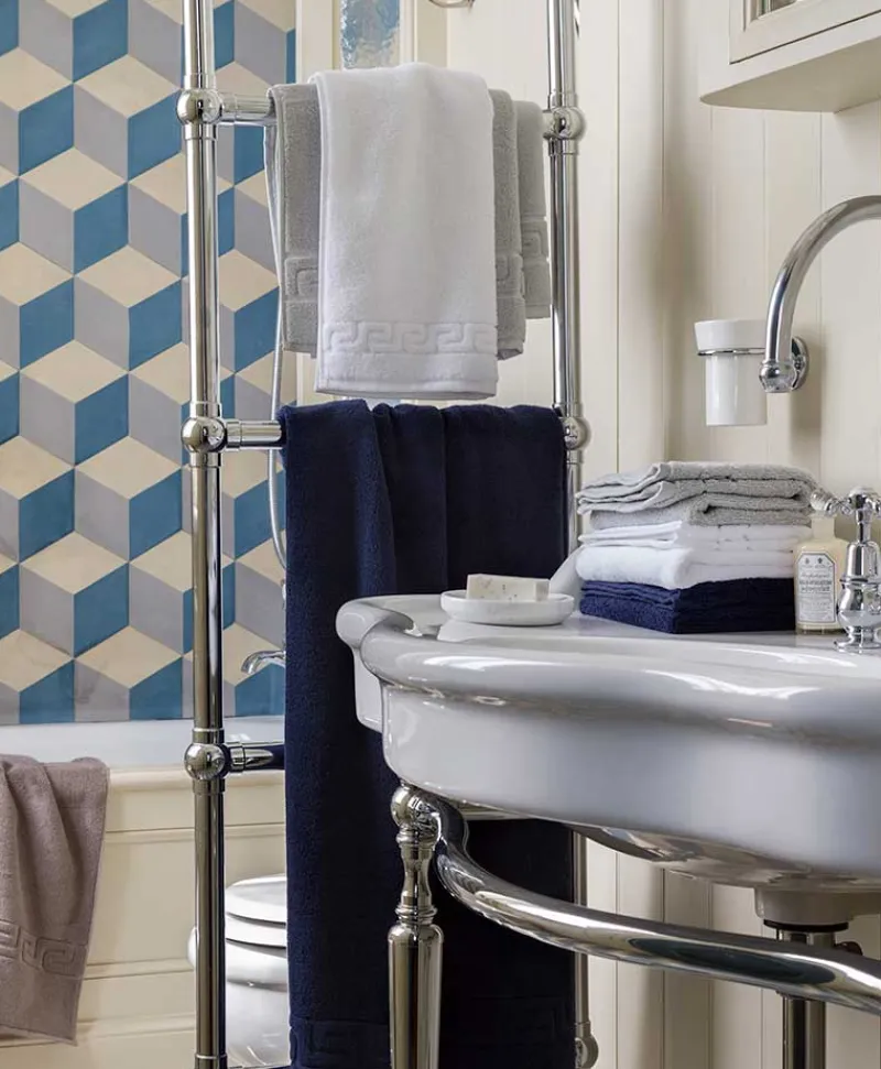 weseta Luxusfrottier Neutrale Badematten|Luxus-Badevorleger Dreamflor mit Mäanderbordüre