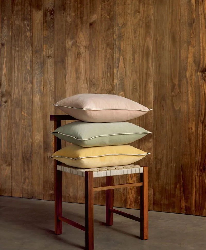 u00c9litis Kissen|Samtkissen Aristote mit Paspelveredelung