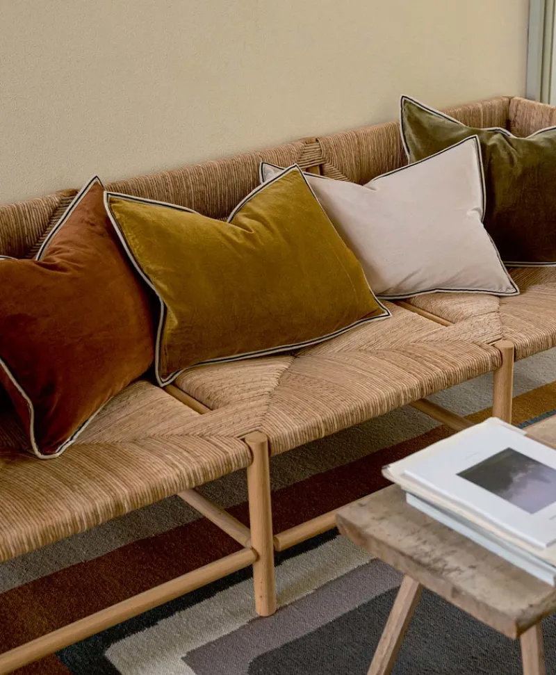 u00c9litis Kissen|Samtkissen Aristote mit Paspelveredelung