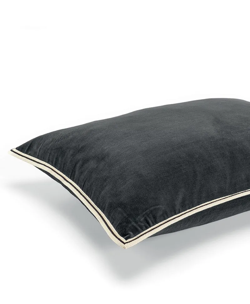 u00c9litis Kissen|Samtkissen Aristote mit Paspelveredelung