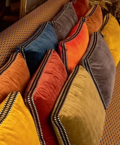 u00c9litis Kissen|Samtkissen Athena mit Paspelveredelung